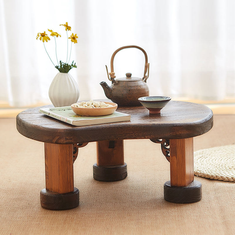 Traditioneller japanischer rechteckiger Couchtisch aus massivem Holz in Halbmondform mit 1 Ebene für das Wohnzimmer 