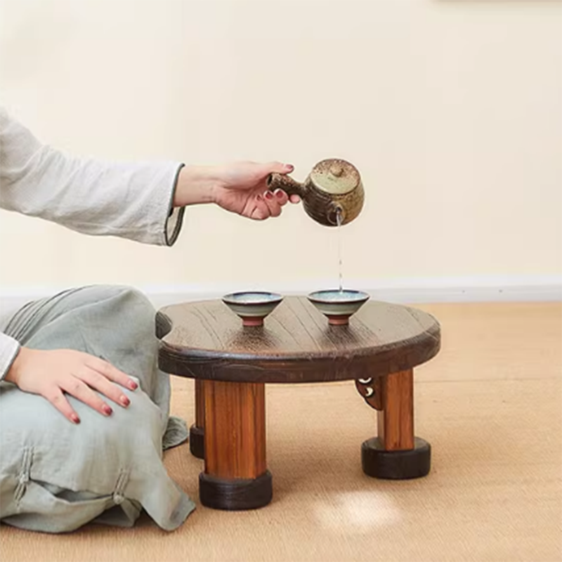 Traditioneller japanischer rechteckiger Couchtisch aus massivem Holz in Halbmondform mit 1 Ebene für das Wohnzimmer 