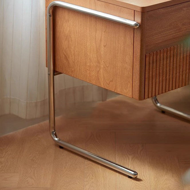 Table de chevet rectangulaire en bois massif scandinave contemporain avec rayures en acier inoxydable et 2 tiroirs pour chambre à coucher 