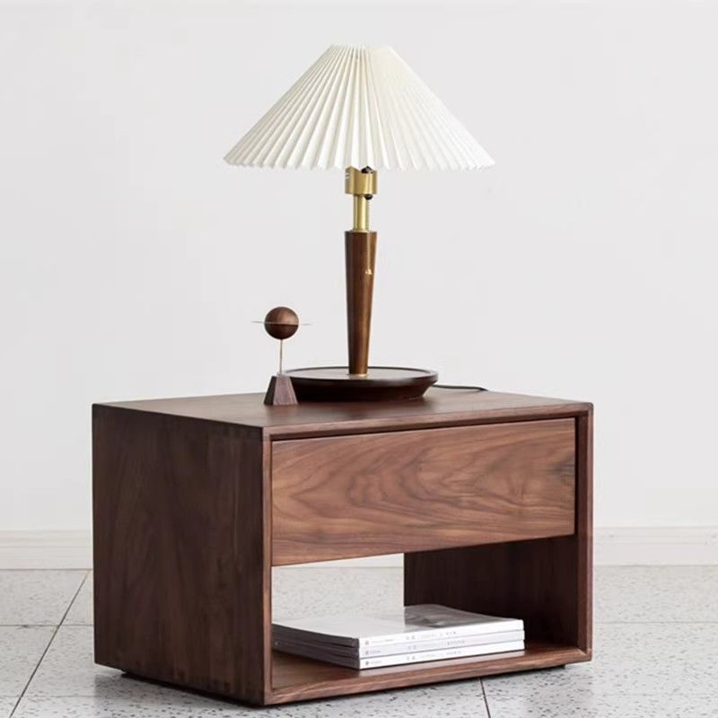 Table de nuit rectangulaire en bois nordique contemporain à 1 tiroir pour chambre 