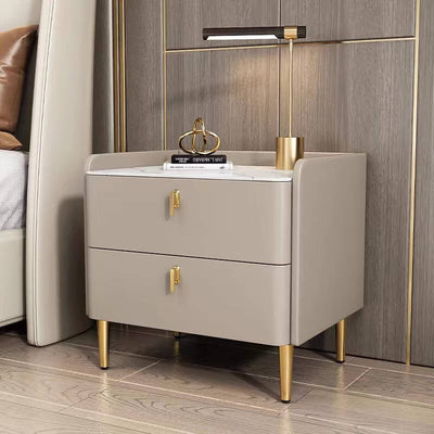 Table de chevet moderne de luxe avec base cylindrique rectangulaire en dalle de roche, cuir, bois massif et acier au carbone à 2 tiroirs pour chambre à coucher 
