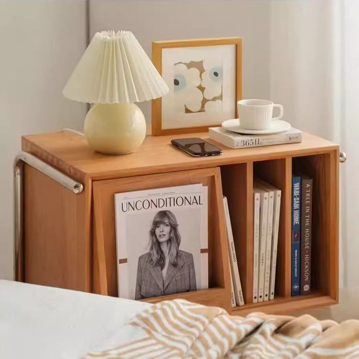 Moderner rechteckiger Retro-Beistelltisch aus Kiefernholz, Sperrholz und Edelstahl mit 4 Ablagefächern für das Wohnzimmer 