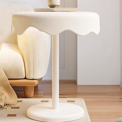 Moderner Luxus PP Runder blumenförmiger Beistelltisch 1-stufig für Wohnzimmer 