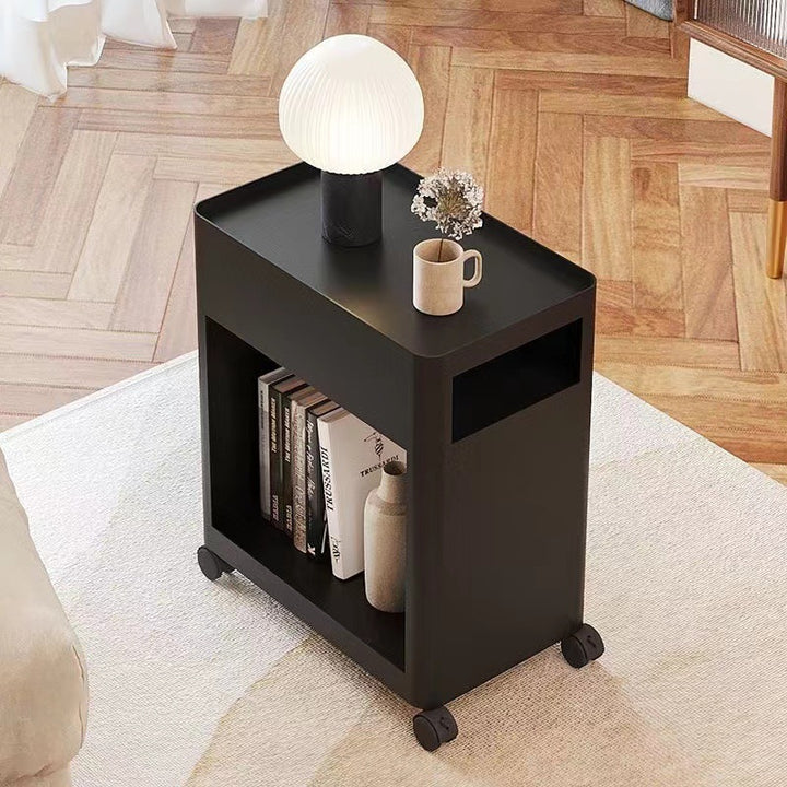 Mesa auxiliar contemporánea nórdica rectangular con bandeja de hierro con estantes de almacenamiento de 2 niveles y ruedas para sala de estar 