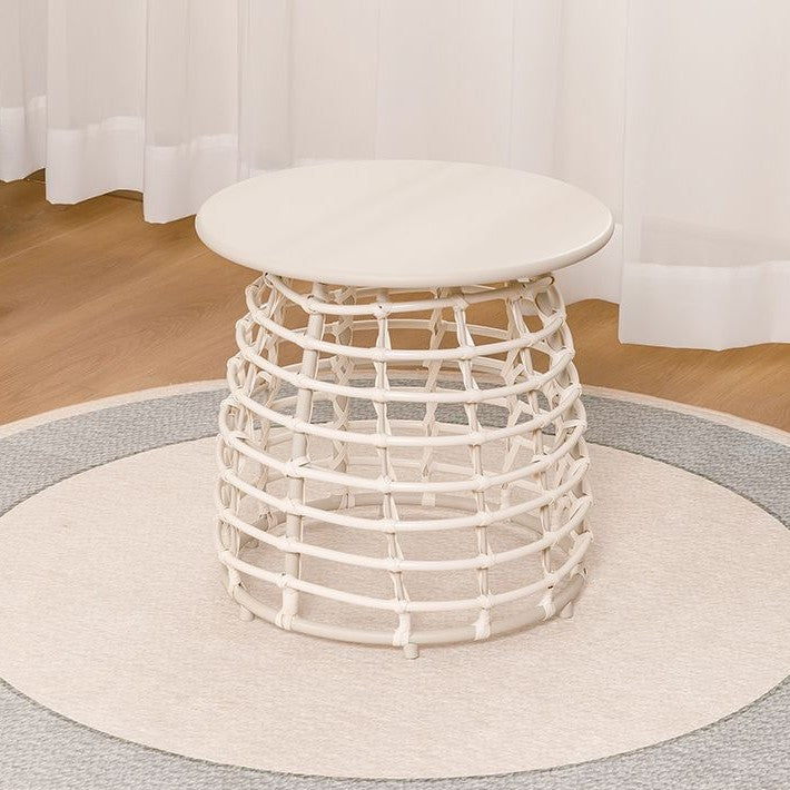 Zeitgenössischer Boho Beistelltisch mit rundem Sinterstein-Top und durchbrochenem Kohlenstoffstahl-Basis für das Wohnzimmer 