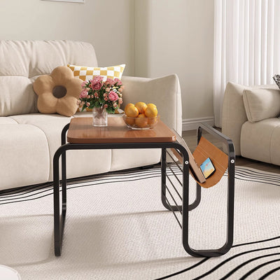 Mesa auxiliar contemporánea retro de madera maciza con parte superior cuadrada y estructura de hierro de 3 niveles con bolsa organizadora lateral para sala de estar 