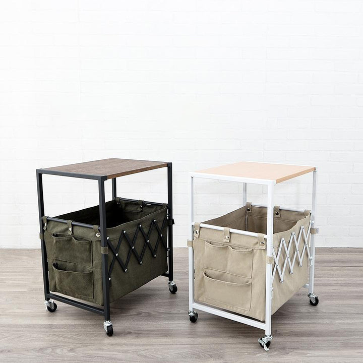 Zeitgenössischer nordischer quadratischer MDF-Oberteil Eisenrahmen Rollwagen Beistelltisch 2-stufige Stoffaufbewahrungstaschen für das Wohnzimmer 