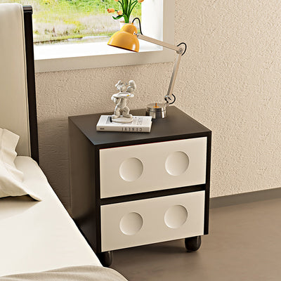 Moderner Mid-Century-Würfel Nachttisch aus Massivholz mit Kieselfuß und 2 Schubladen für das Schlafzimmer 