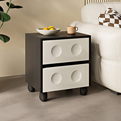 Moderner Mid-Century-Würfel Nachttisch aus Massivholz mit Kieselfuß und 2 Schubladen für das Schlafzimmer 