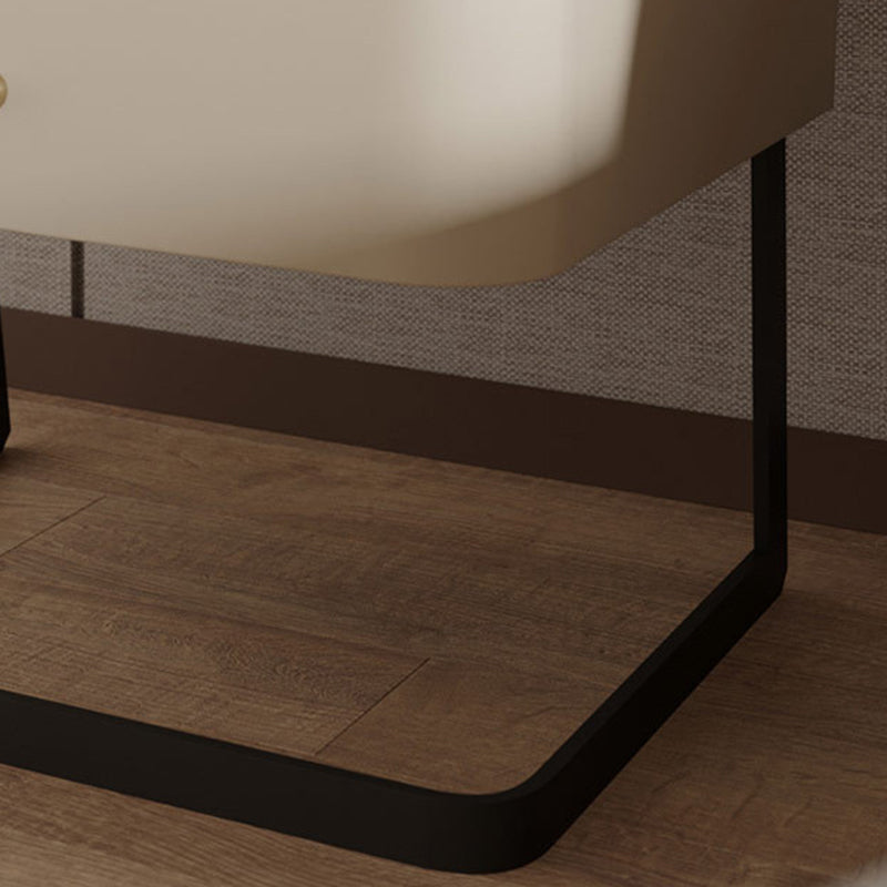 Moderner Mid-Century Rechteckiger Umweltfreundlicher Nachttisch aus Kohlenstoffstahl mit 1 Schublade für das Schlafzimmer 