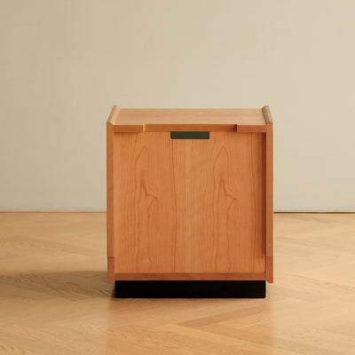 Table de nuit contemporaine rétro avec plateau en pierre frittée et cadre en bois de cerisier 1-tiroir pour chambre 