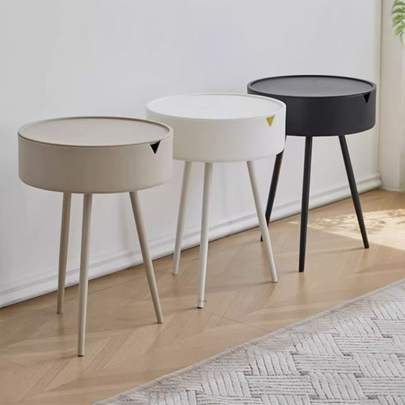 Zeitgenössischer skandinavischer runder Plastiktisch mit 1 Ablage für das Wohnzimmer 