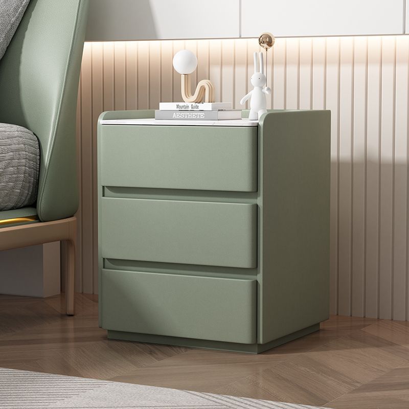 Mesita de noche rectangular moderna y minimalista de madera de pino, cuero resistente a los arañazos de gato y losa de roca, con 3 cajones, para dormitorio 