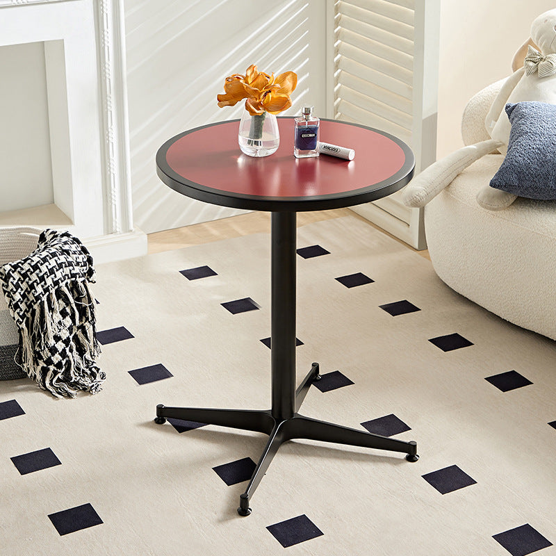 Moderner minimalistischer runder Couchtisch mit Tischplatte aus lackiertem Eisen und MDF, 4-beinig, für das Wohnzimmer 