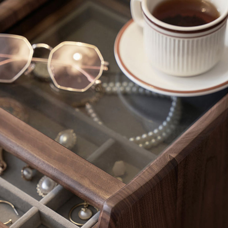Traditioneller Vintage-Nachttisch aus schwarzem Walnussholz mit Glas und 1 Schublade für das Schlafzimmer 