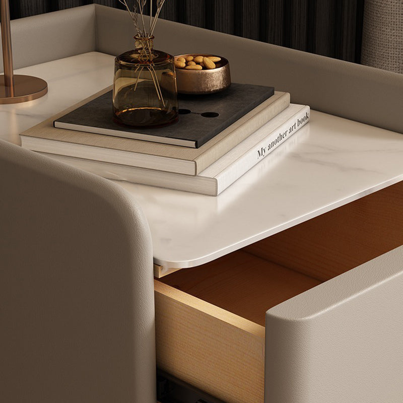 Table de chevet rectangulaire nordique contemporain en cuir microfibre bois massif acier au carbone 2 tiroirs pour chambre 