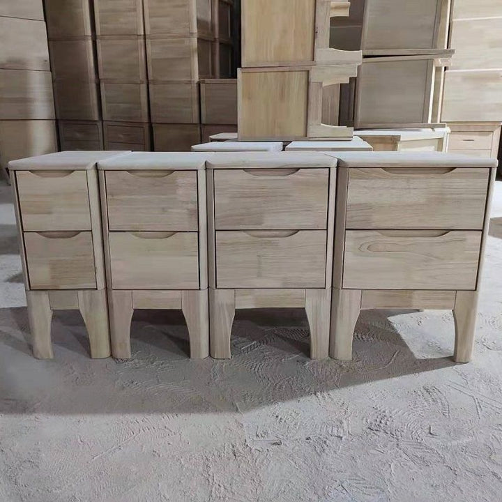 Table de chevet rectangulaire contemporaine en bois massif scandinave à 3 tiroirs pour chambre 