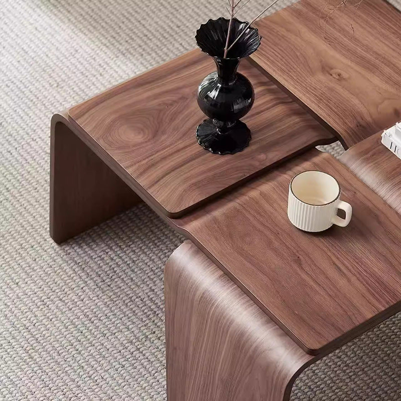 Moderner quadratischer Couchtisch aus strukturiertem Sperrholz in Walnussoptik im Mid-Century-Stil für das Wohnzimmer 