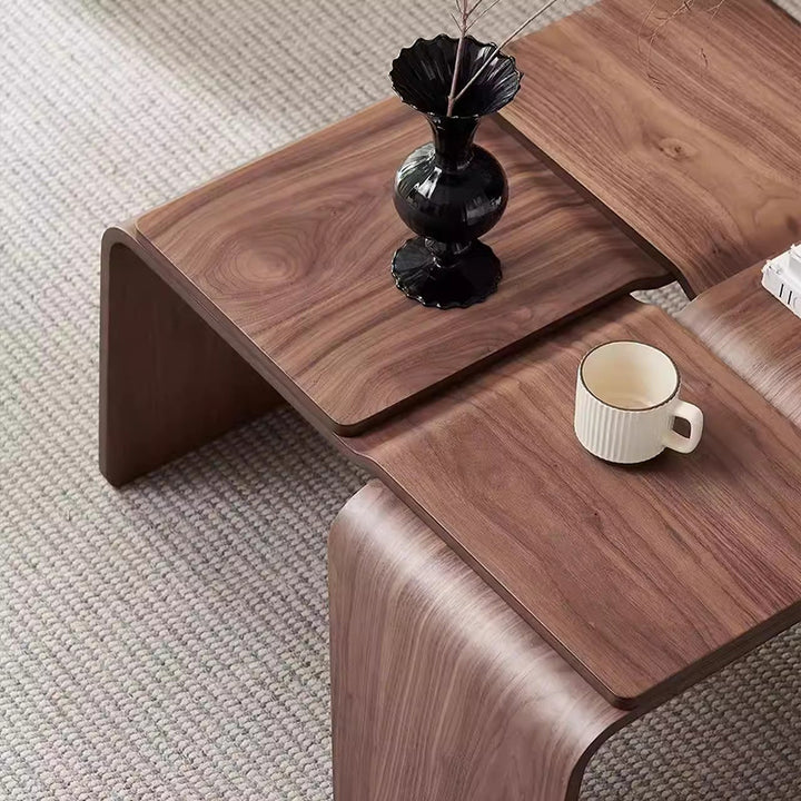 Moderner quadratischer Couchtisch aus strukturiertem Sperrholz in Walnussoptik im Mid-Century-Stil für das Wohnzimmer 