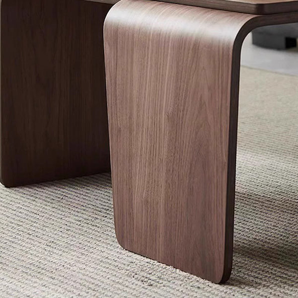 Moderner quadratischer Couchtisch aus strukturiertem Sperrholz in Walnussoptik im Mid-Century-Stil für das Wohnzimmer 
