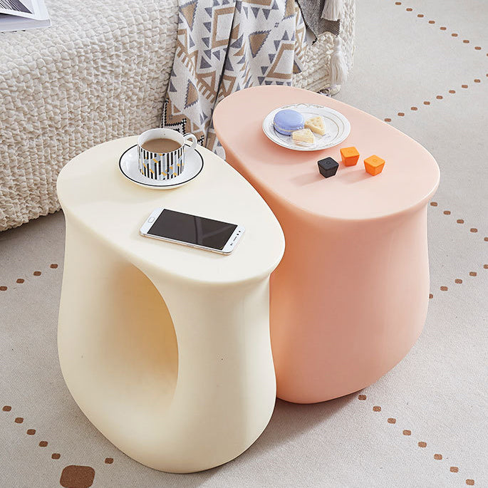 Contemporary Art Deco Hollow Design Oval Tabletop Plastic End Table For Living Room
