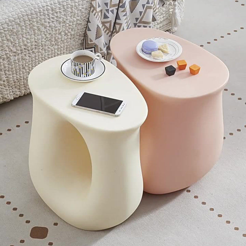 Moderner minimalistischer ovaler Skelett-Kunststoff-Couchtisch 1-stufig für das Wohnzimmer 