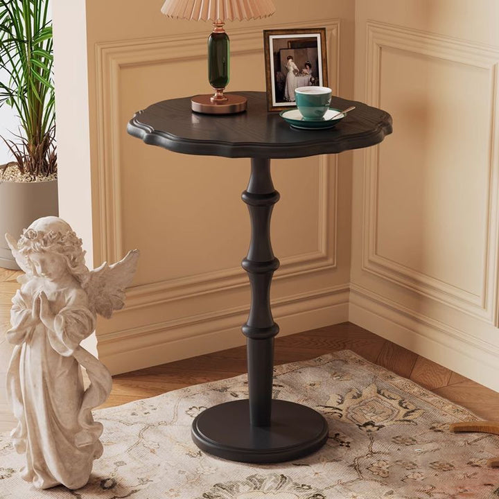 Traditional Vintage Round Lacework Rubberwood Coffee Table 1-Tier For Living Room