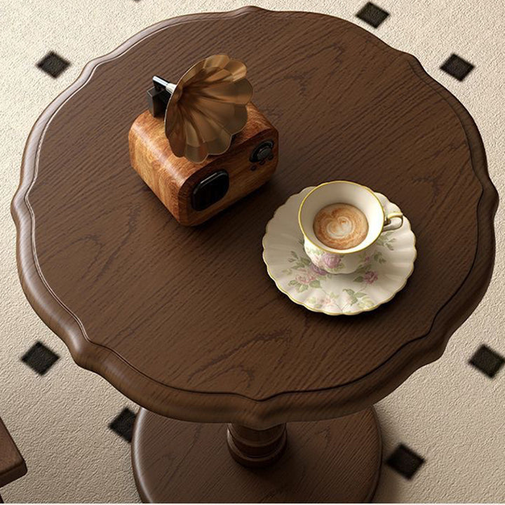Traditional Vintage Round Lacework Rubberwood Coffee Table 1-Tier For Living Room