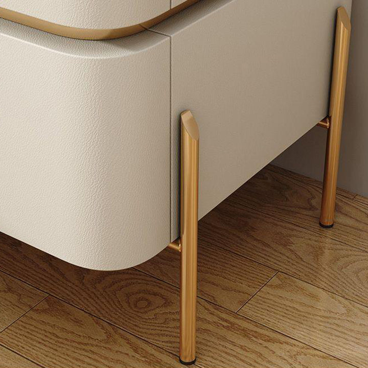Table de chevet contemporaine de luxe cuboïde en MDF cuir PU panneau rock acier au carbone métal à 2 tiroirs pour chambre à coucher 