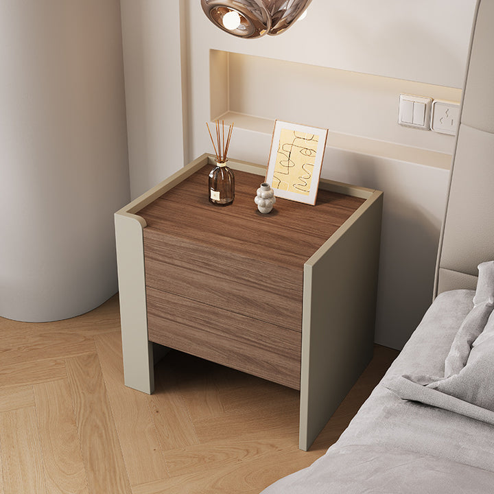 Moderner luxuriöser quadratischer umweltfreundlicher Nachttisch aus Holzwerkstoff, Sperrholz, Kiefernholz und Metall mit 2 Schubladen für das Schlafzimmer 