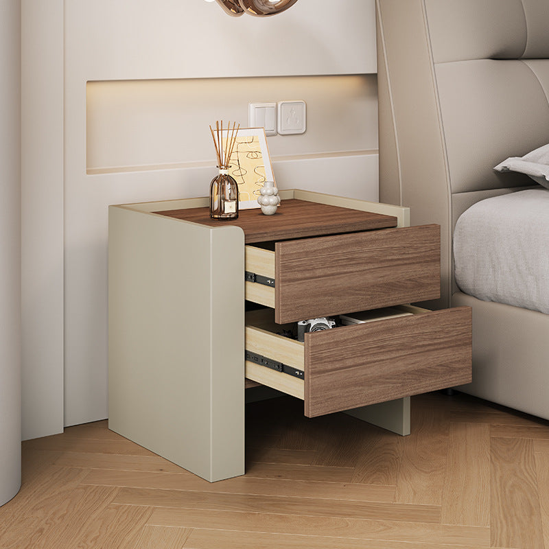 Moderner luxuriöser quadratischer umweltfreundlicher Nachttisch aus Holzwerkstoff, Sperrholz, Kiefernholz und Metall mit 2 Schubladen für das Schlafzimmer 