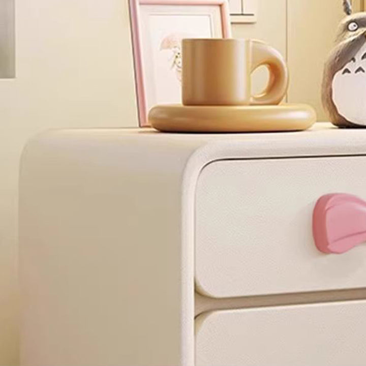 Moderner rechteckiger Art-Déco-Nachttisch für Kinder mit Schleifendetail, aus Sperrholz, Cat-Scratch-Leder und MDF, 2 Schubladen, für das Schlafzimmer 