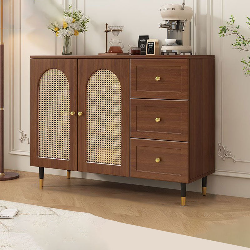 Armoire de rangement de grande capacité à 3 tiroirs pour salon, en panneau de particules de bois, verre et faux rotin tressé, style rustique traditionnel rectangulaire 