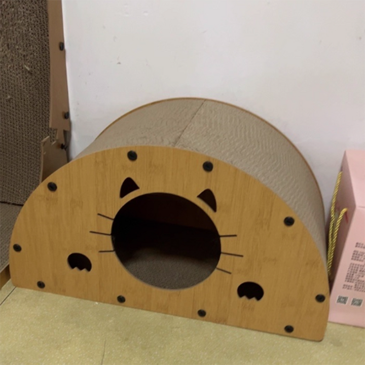Traditionelles rustikales, verschleißfestes, halbkreisförmiges MDF-Wellpappe integriertes Kratzbrett für Katzen Katzenbetten 1-Schrank für Wohnzimmer 