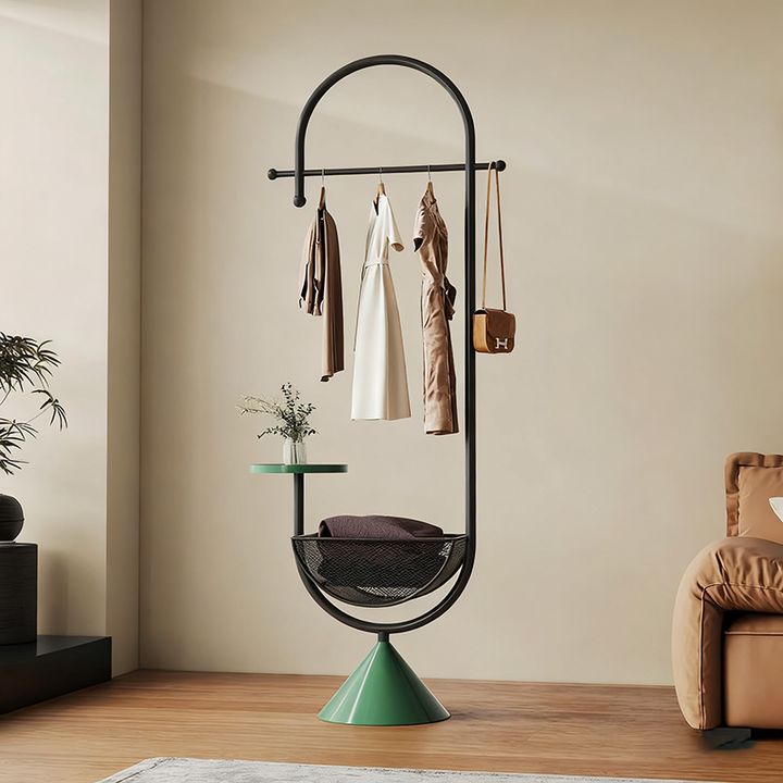 Moderner minimalistischer G-förmiger Bodenständer aus Eisen-Kohlenstoffstahl mit 1 Korb für das Schlafzimmer 