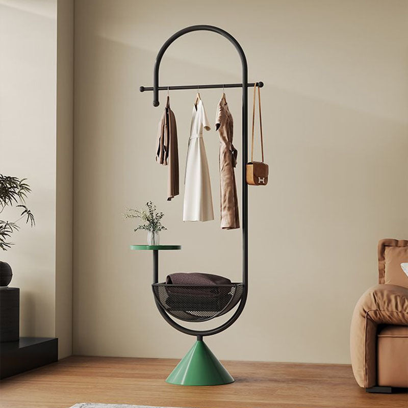 Moderner minimalistischer G-förmiger Bodenständer aus Eisen-Kohlenstoffstahl mit 1 Korb für das Schlafzimmer 