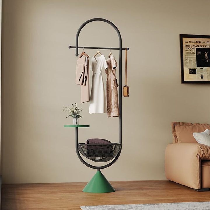 Moderner minimalistischer G-förmiger Bodenständer aus Eisen-Kohlenstoffstahl mit 1 Korb für das Schlafzimmer 