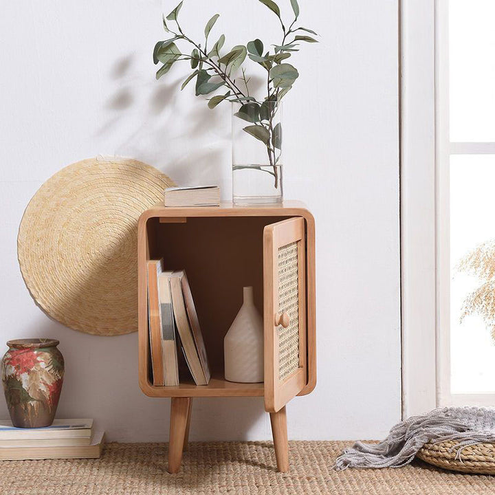 Traditioneller rustikaler quadratischer Nachttisch aus Gummibaum-Massivholz mit mehrschichtigem PE-Rattan-Geflecht und 1-Schrank für das Schlafzimmer 
