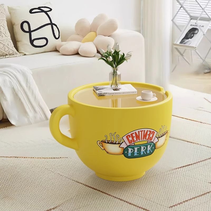 Zeitgenössischer kreativer Kaffeetassenform-gehärtetes Glas-Edelstahl-Beistelltisch 1-stufig für Wohnzimmer 