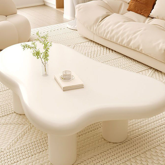 Mesa auxiliar redonda de una capa para sala de estar de PVC con diseño moderno Art Deco de nubes en crema 