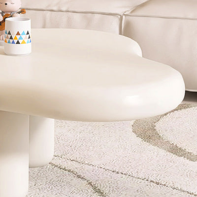 Table d'extrémité en acier inoxydable à un niveau pour salon avec nuages minimalistes modernes, fluide irrégulier, panneau manufacturé 