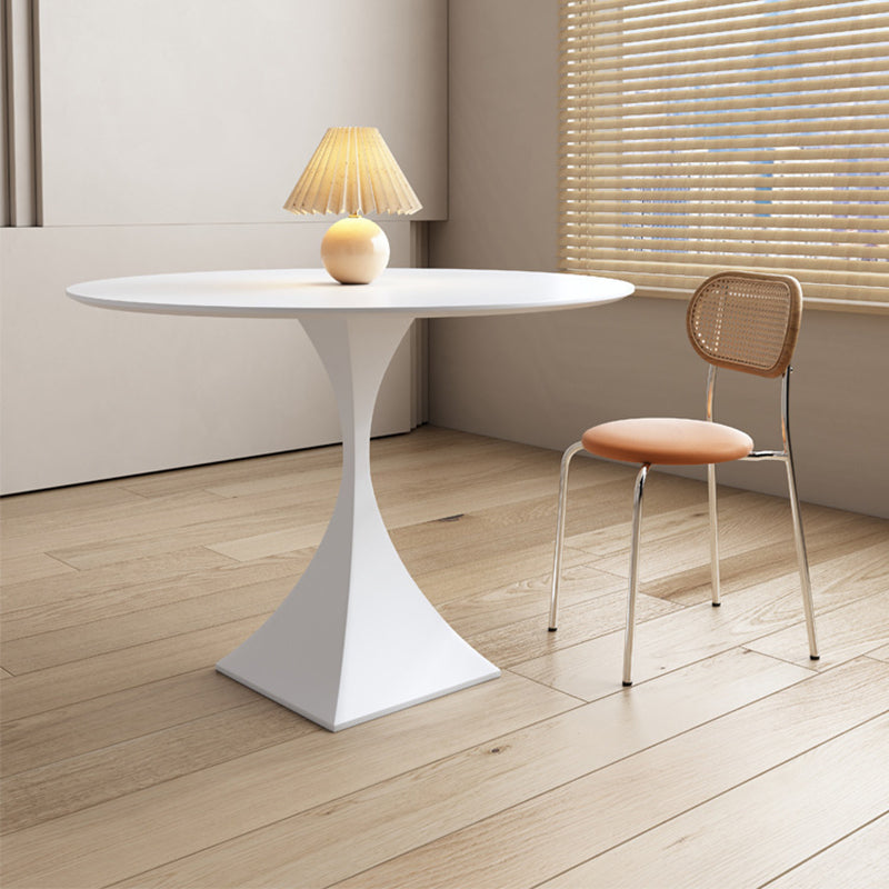 Moderner minimalistischer quadratischer Sockel runder Steinplatte Metall Beistelltisch 1-stufig für Wohnzimmer 