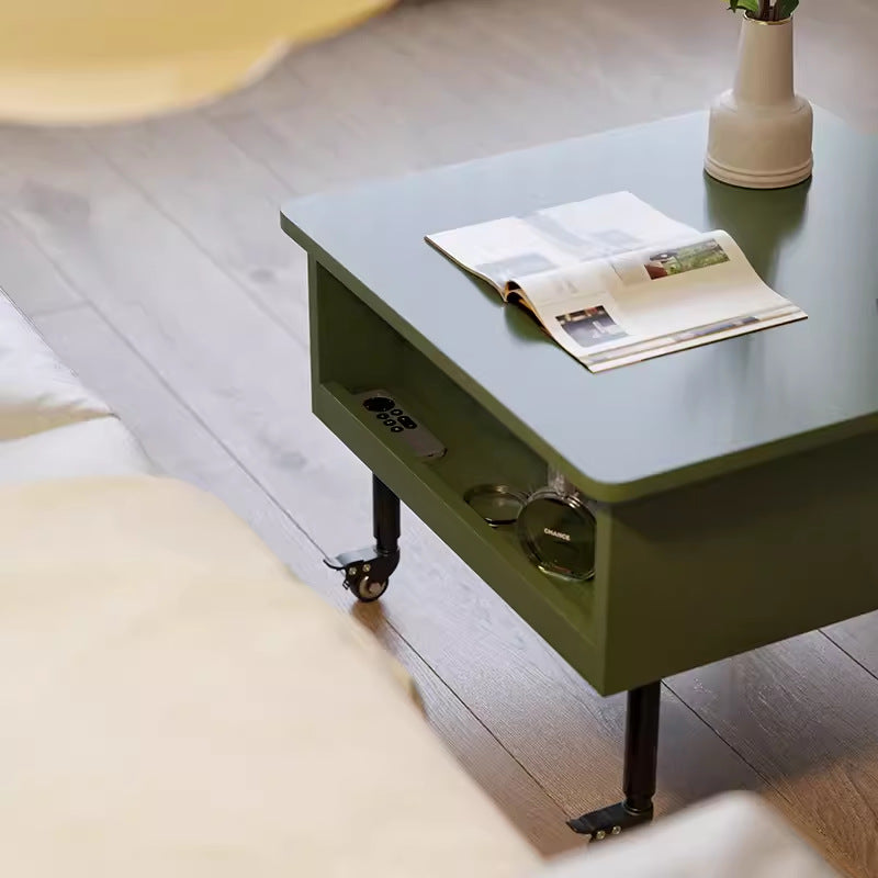 Zeitgenössischer nordischer quadratischer Holztisch aus Legierung mit anhebbarem Endtisch, 1 Ablage für das Wohnzimmer 