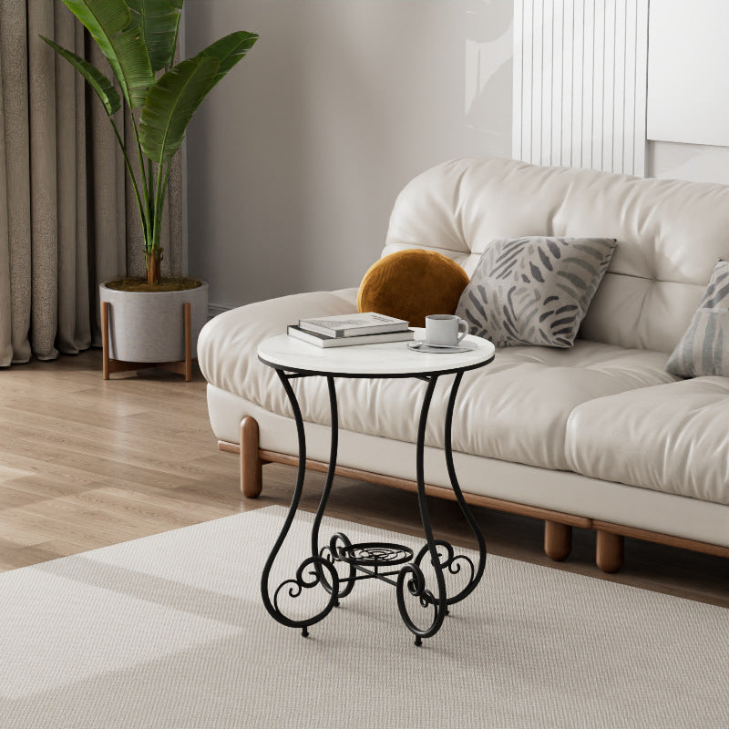 Zeitgenössischer nordischer runder Platten-Eisen-Stahl-Beistelltisch mit 1 Regal für das Wohnzimmer 