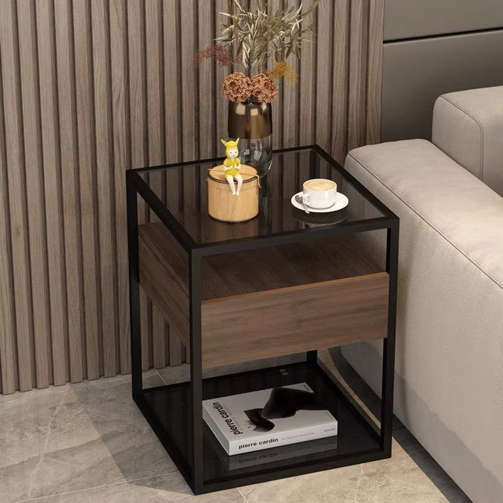 Moderner minimalistischer quadratischer Tisch aus verstärktem Glas mit Eisenrahmen, 2-stufig, für das Wohnzimmer 