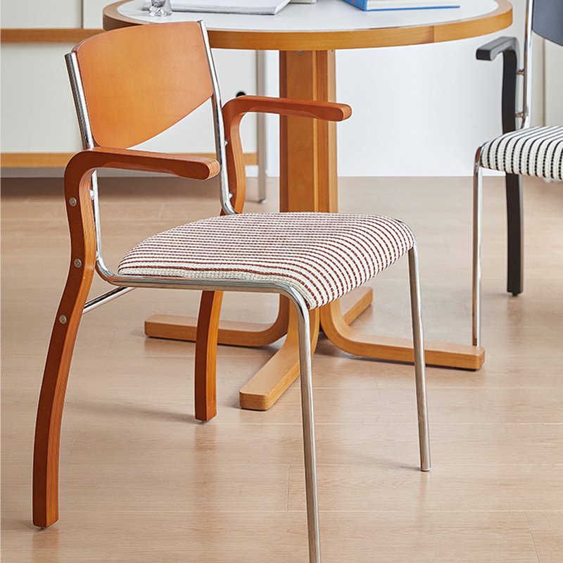 Silla de comedor contemporánea retro rectangular de contrachapado, hierro y tela con respaldo y reposabrazos para comedor 