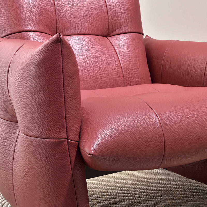 Luxury Ergonomic Accent Chair - Elegant Armchair Backrest Design For Living Room & Bedroom