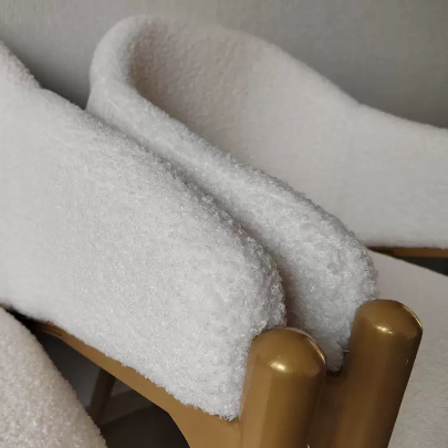Zeitgenössischer luxuriöser runder Lammwollstuhl mit Edelstahlbeinen, Rückenlehne und Armlehne für das Esszimmer 
