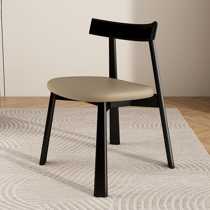 Moderner schlichter Esszimmerstuhl aus Gummibaumholz mit quadratischer Rückenlehne und Kunstlederbezug für das Esszimmer 