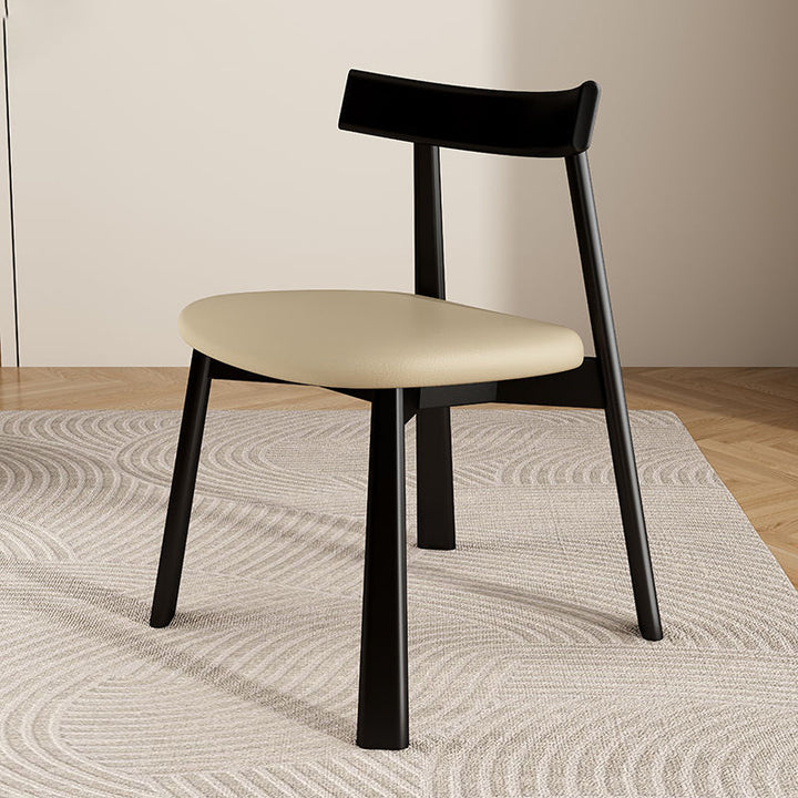 Moderner schlichter Esszimmerstuhl aus Gummibaumholz mit quadratischer Rückenlehne und Kunstlederbezug für das Esszimmer 